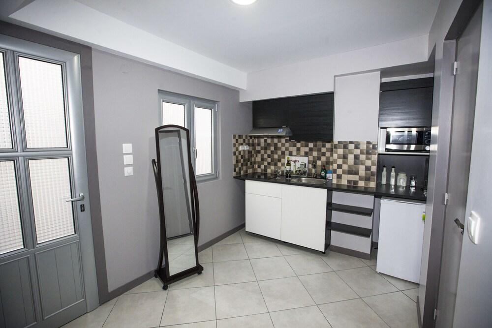 Trendy Living In Monastiraki Apartment Athens Exterior photo
