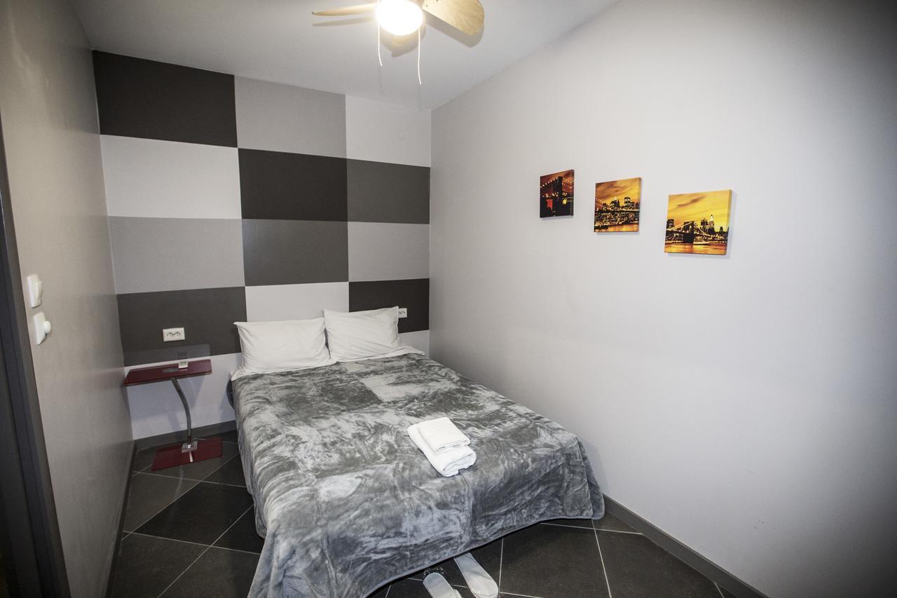 Trendy Living In Monastiraki Apartment Athens Exterior photo