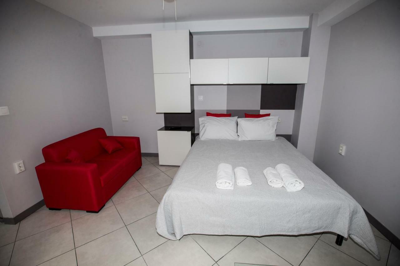 Trendy Living In Monastiraki Apartment Athens Exterior photo